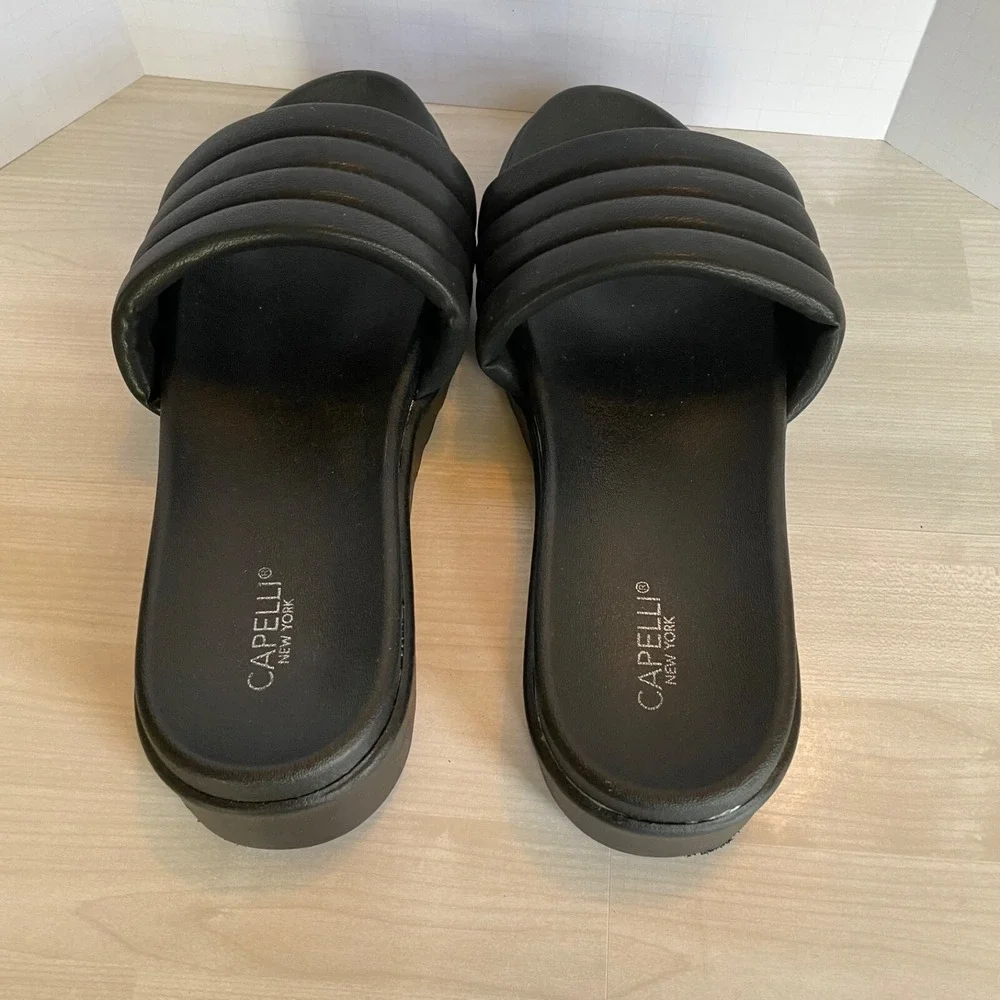 NWOT Capelli New York‎ Black Platform Flatform Slides US 8